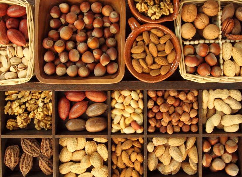 Konzumace ořechů pomůže muži zlepšit erekci